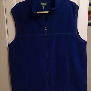 L.L. Bean Men's Navy Fleece Vest